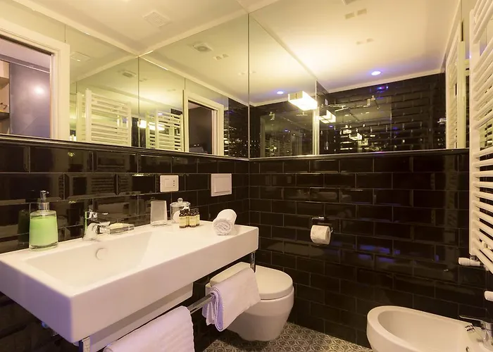 App Condotti Luxury In * רומא